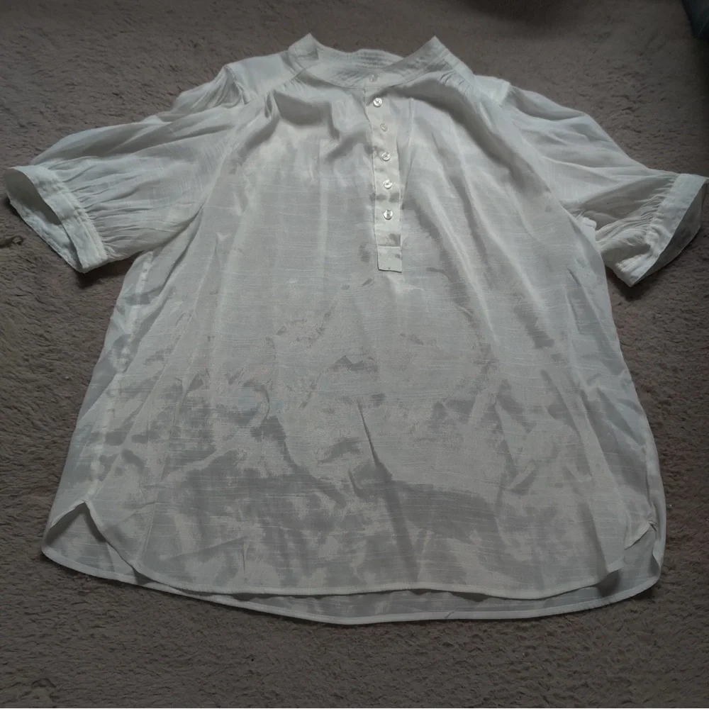 Banana Republic Factory White Half Placket Satin Blouse Short Sleeve Button Sz L - Picture 1 of 6